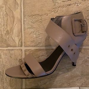 Nine West sandals worn in excellent condition